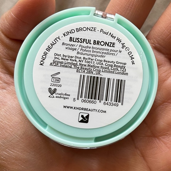 NIB KNDR Beauty Kind Bronze BLISSFUL BRONZE Bronzer - Picture 3 of 6